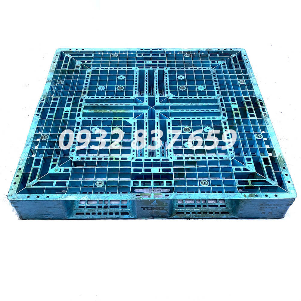 Pallet nhựa mẫu 137