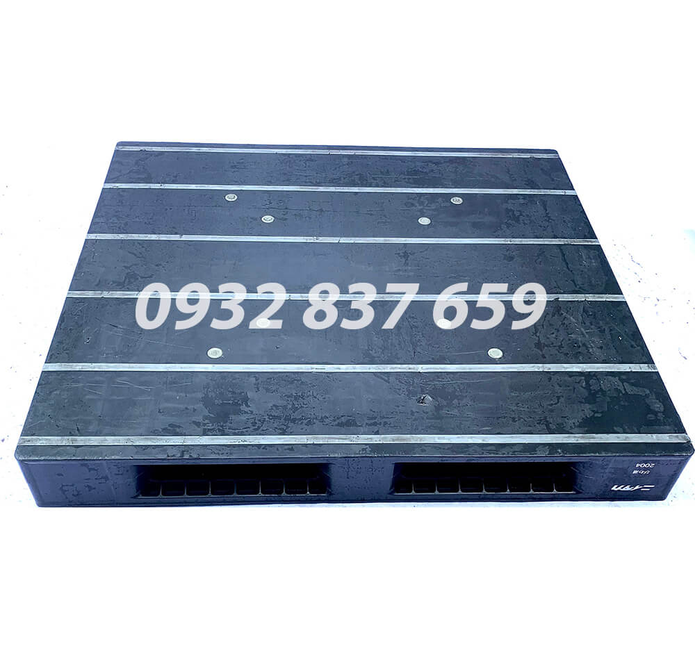 Pallet nhựa mẫu 182